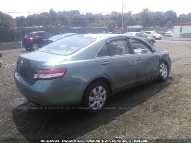 4T4BF3EK4AR019780 - 2010 TOYOTA CAMRY SE/LE/XLE ტურკოუსი ფოტო 4