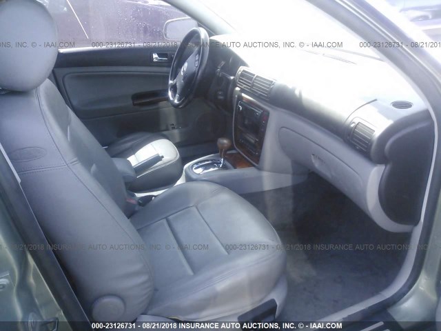 WVWRH63BX3P102885 - 2003 VOLKSWAGEN PASSAT GLX 绿色 照片 5