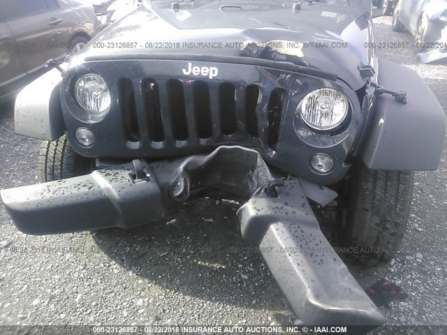 1C4BJWDG6JL889614 - 2018 JEEP WRANGLER UNLIMITED SPORT GRAY photo 6