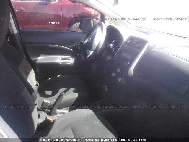 3N1CE2CP5EL404735 - 2014 NISSAN VERSA NOTE S/S PLUS/SV/SL BLACK photo 5