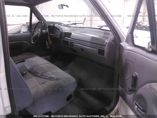2FTHF25Y2SCA75659 - 1995 FORD F250 WHITE photo 5