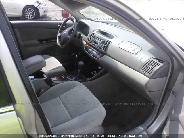 4T1BE32KX3U249649 - 2003 TOYOTA CAMRY LE/XLE/SE Qızıl foto 5
