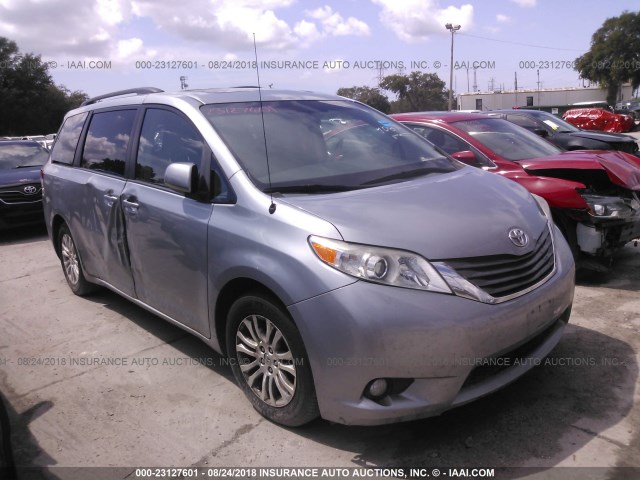 5TDYK3DC6DS331087 - 2013 TOYOTA SIENNA XLE/LIMITED SILVER photo 1