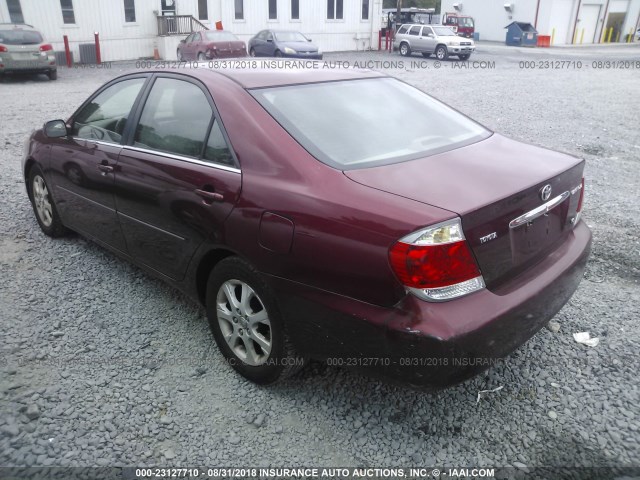4T1BF30K86U116456 - 2006 TOYOTA CAMRY LE/XLE/SE 勃艮第红 照片 3