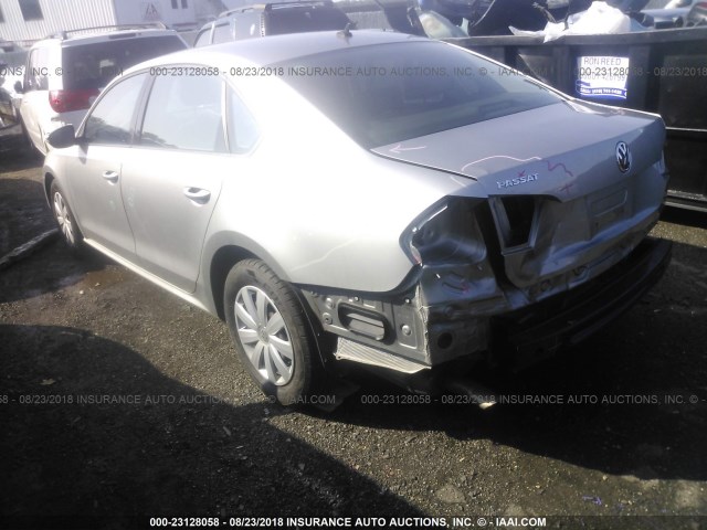 1VWAP7A36CC020724 - 2012 VOLKSWAGEN PASSAT S SILVER photo 3