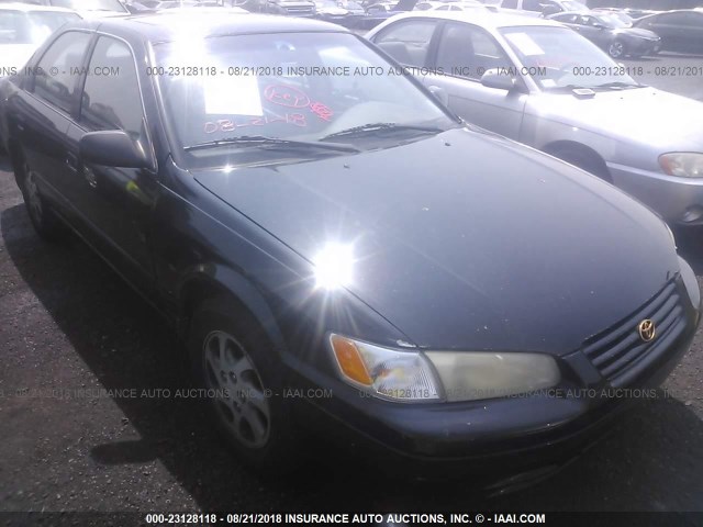 4T1BF28K0WU055263 - 1998 TOYOTA CAMRY CE/LE/XLE 黑色 照片 1