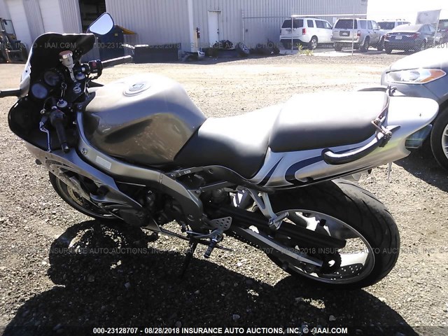 JKAZX4J107A070291 - 2007 KAWASAKI ZX600 J1 SILVER photo 3