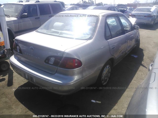 1NXBR18E1WZ108371 - 1998 TOYOTA COROLLA VE/CE/LE Brązowy zdjęcie 4