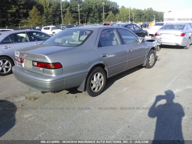 JT2BF22K9X0193172 - 1999 TOYOTA CAMRY LE/XLE SILVER photo 4