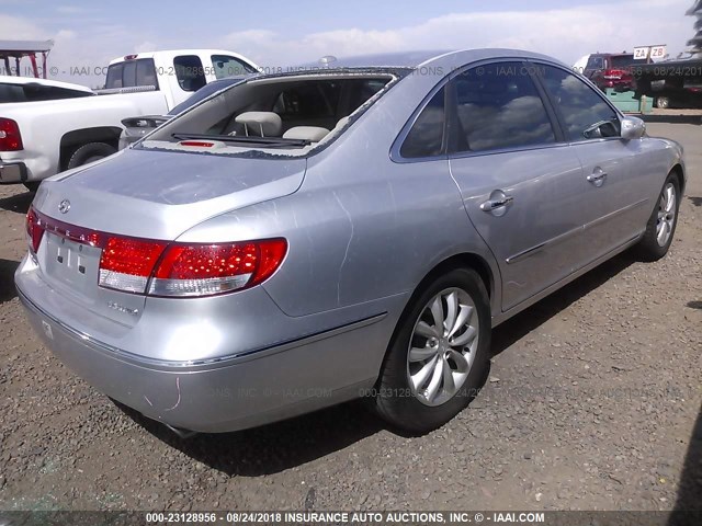 KMHFC46F77A182509 - 2007 HYUNDAI AZERA SE/LIMITED SILVER photo 4