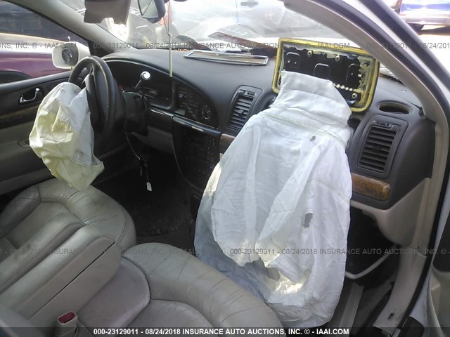 1LNHM97VXYY874538 - 2000 LINCOLN CONTINENTAL  Ақ фото 5