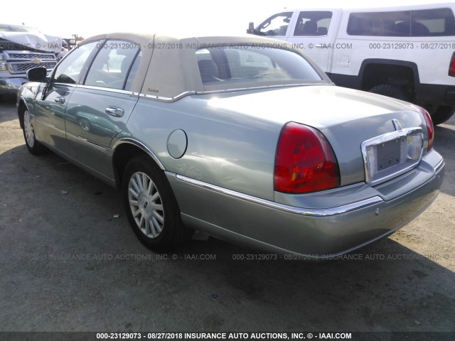 1LNHM81W14Y661676 - 2004 LINCOLN TOWN CAR EXECUTIVE/SIGNATURE ღია ლურჯი ფოტო 3