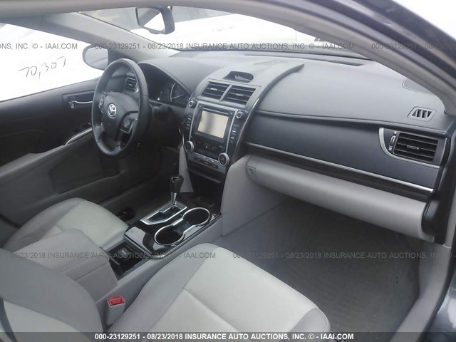 4T1BF1FK7EU787577 - 2014 TOYOTA CAMRY L/SE/LE/XLE Boz foto 5