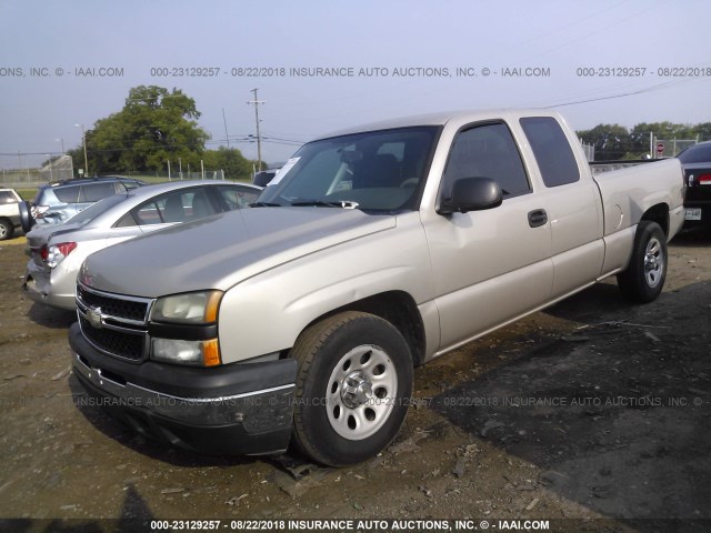 1GCEC19X67Z190279 - 2007 CHEVROLET SILVERADO C1500 CLASSIC TAN photo 2