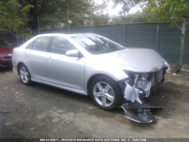 4T1BF1FK8CU585683 - 2012 TOYOTA CAMRY SE/LE/XLE SILVER photo 1