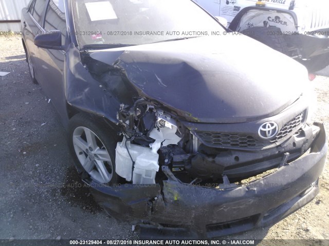 4T1BF1FK7CU115368 - 2012 TOYOTA CAMRY SE/LE/XLE შავი ფოტო 6