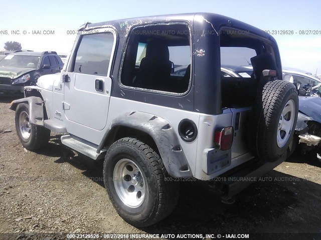 1J4FA49SX4P721338 - 2004 JEEP WRANGLER / TJ SPORT SILVER photo 3