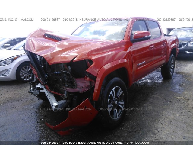 5TFCZ5AN4HX066788 - 2017 TOYOTA TACOMA DBL CAB/SR/TRDSPT/OR/PRO ნარინჯისფერი ფოტო 2