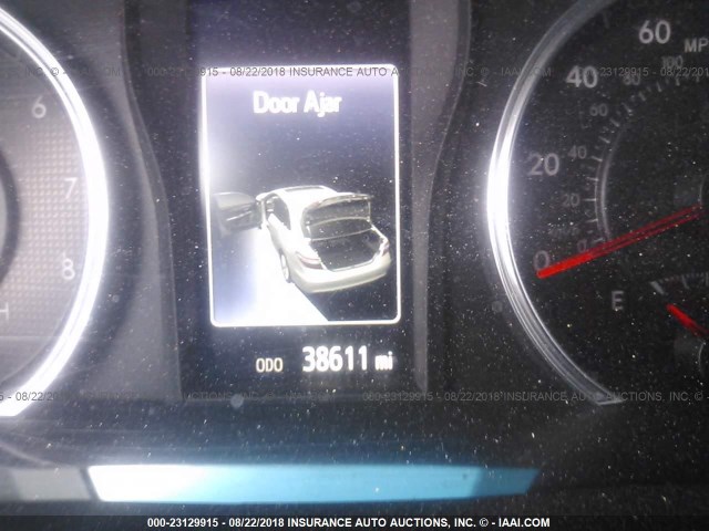 4T1BF1FK1GU144564 - 2016 TOYOTA CAMRY LE/XLE/SE/XSE 白色 照片 7