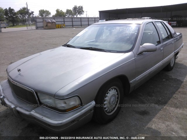 1G4BN52P8SR412145 - 1995 BUICK ROADMASTER SILVER photo 2