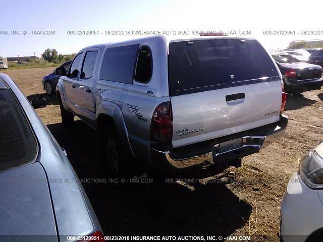 5TELU42N27Z383158 - 2007 TOYOTA TACOMA DOUBLE CAB SILVER photo 3