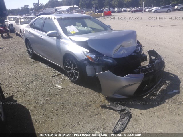 4T1BF1FK0FU063411 - 2015 TOYOTA CAMRY LE/XLE/SE/XSE 银色 照片 1