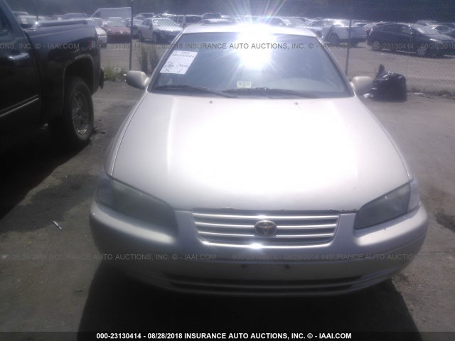 4T1BG22K2XU402602 - 1999 TOYOTA CAMRY CE/LE/XLE 棕色 照片 6