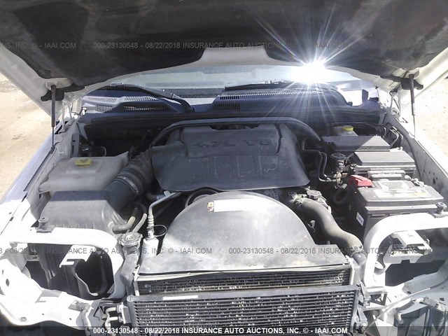 1J8HG48N28C241678 - 2008 JEEP COMMANDER SPORT Weiß Foto 10