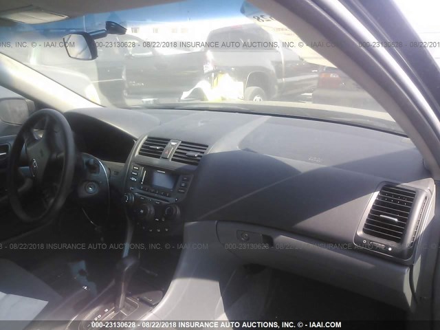 1HGCM66407A078038 - 2007 HONDA ACCORD SE GRAY photo 5