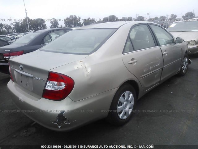 4T1BE32K83U180525 - 2003 TOYOTA CAMRY LE/XLE/SE 金色 照片 4