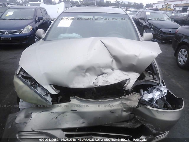 4T1BE32K83U180525 - 2003 TOYOTA CAMRY LE/XLE/SE 金色 照片 6