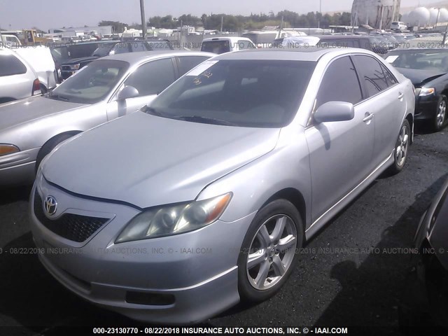 4T1BE46K87U085842 - 2007 TOYOTA CAMRY NEW GENERAT CE/LE/XLE/SE SILVER photo 2