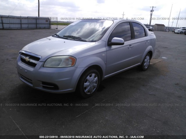 KL1TD56647B154968 - 2007 CHEVROLET AVEO LS SILVER photo 2