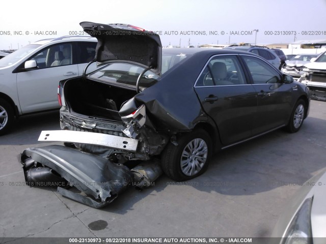 4T1BD1FKXDU071566 - 2013 TOYOTA CAMRY HYBRID/LE/XLE 灰色 照片 4