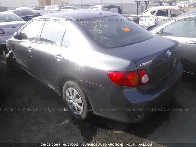 JTDBL40EX9J027992 - 2009 TOYOTA COROLLA LE/XLE GRAY photo 3