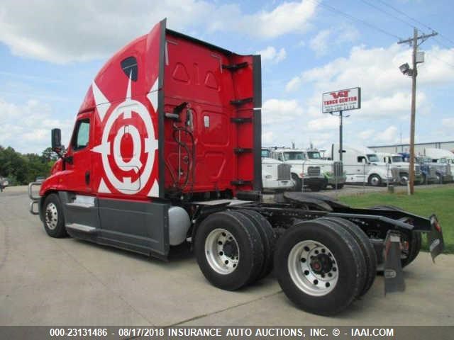 1FUGGLD54FLGC8093 - 2015 FREIGHTLINER CASCADIA 125  WHITE photo 3