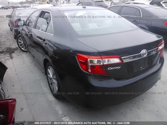 4T4BF1FK0ER347870 - 2014 TOYOTA CAMRY L/SE/LE/XLE შავი ფოტო 3