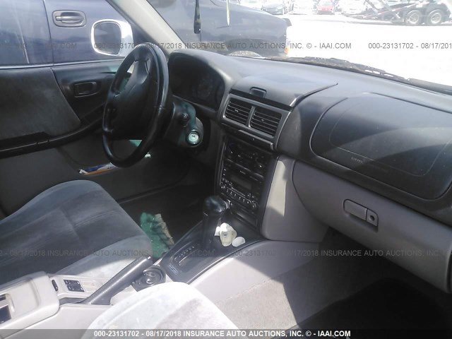 JF1SF65591H707704 - 2001 SUBARU FORESTER S WHITE photo 5