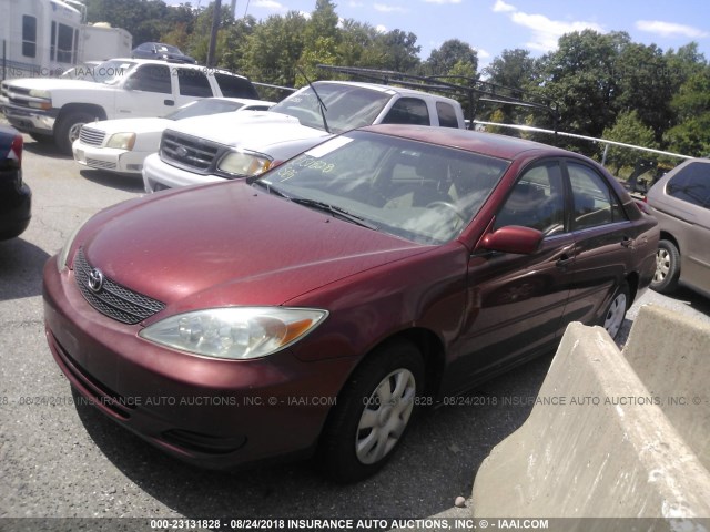 4T1BE30K92U104782 - 2002 TOYOTA CAMRY LE/XLE/SE RED photo 2