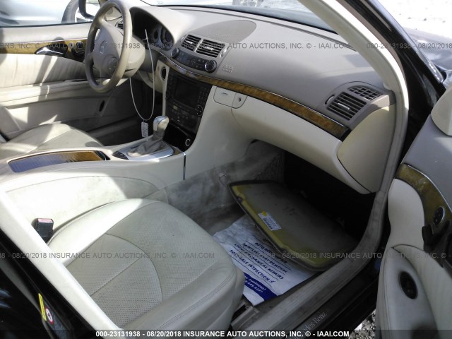 WDBUF56J16A905409 - 2006 MERCEDES-BENZ E 350 BLACK photo 5