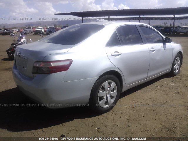 4T1BE46KX7U041843 - 2007 TOYOTA CAMRY NEW GENERAT CE/LE/XLE/SE SILVER photo 4