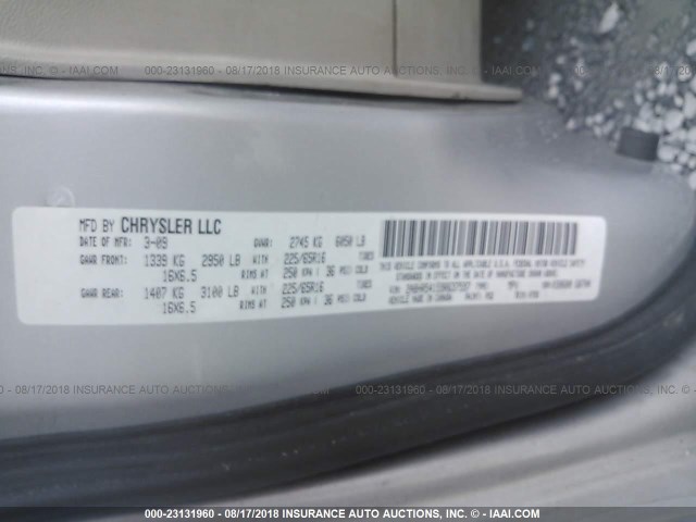 2A8HR54159R637597 - 2009 CHRYSLER TOWN & COUNTRY TOURING SILVER photo 9