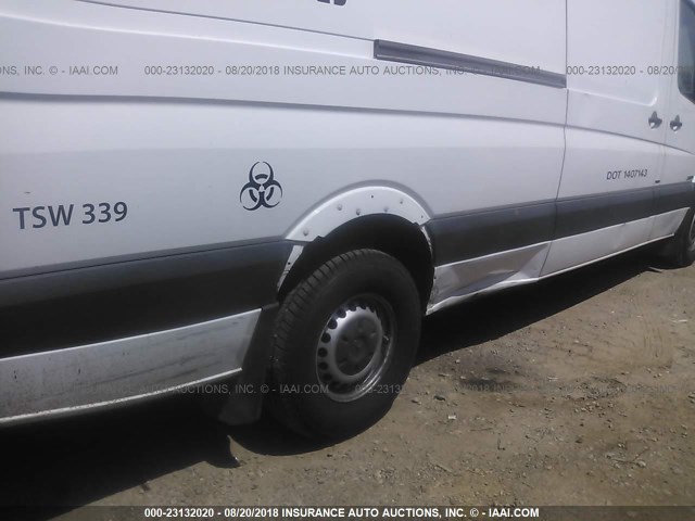 WD3PE8CC6A5460153 - 2010 MERCEDES-BENZ SPRINTER 2500 WHITE photo 6