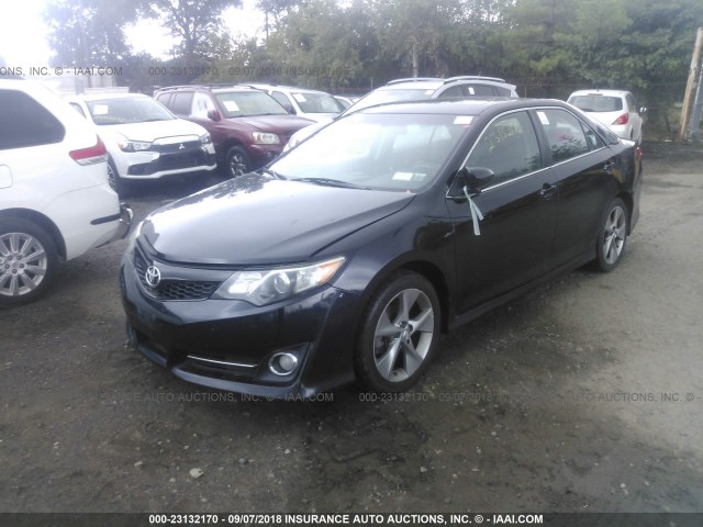 4T1BF1FK1EU773903 - 2014 TOYOTA CAMRY L/SE/LE/XLE 黑色 照片 2