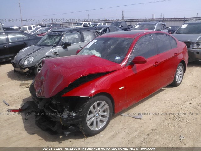 WBAVB17526NK37587 - 2006 BMW 325 I AUTOMATIC წითელი ფოტო 2