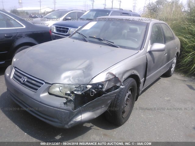 4T1BG22K7YU618768 - 2000 TOYOTA CAMRY CE/LE/XLE 灰色 照片 2
