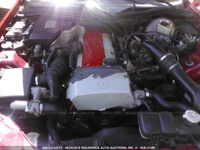 WDBKK47F9WF052137 - 1998 MERCEDES-BENZ SLK 230 KOMPRESSOR RED photo 10