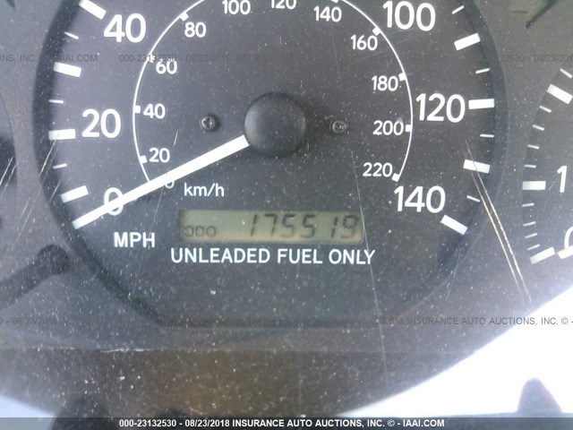 JT2BF28K8W0102415 - 1998 TOYOTA CAMRY LE/XLE WHITE photo 7