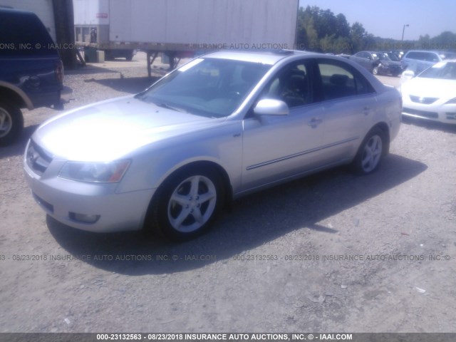 5NPEU46F27H259485 - 2007 HYUNDAI SONATA SE/LIMITED SILVER photo 2