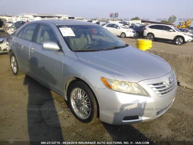 4T1BE46K87U647903 - 2007 TOYOTA CAMRY NEW GENERAT CE/LE/XLE/SE SILVER photo 1